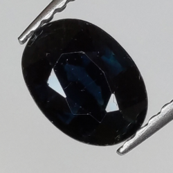 1,16ct Zafiro azul talla oval 7x5mm