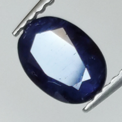 1,21 ct blauer Saphir im Ovalschliff 7x5 mm