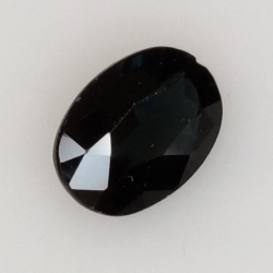 1,11 ct blauer Saphir im Ovalschliff 7x5 mm