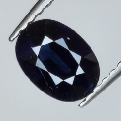 0,99 ct Saphir bleu taille ovale 7x5 mm