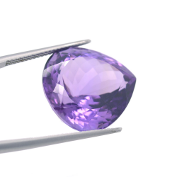 23,40ct  Amethyst Birne Schnitt 19,37x18,60mm