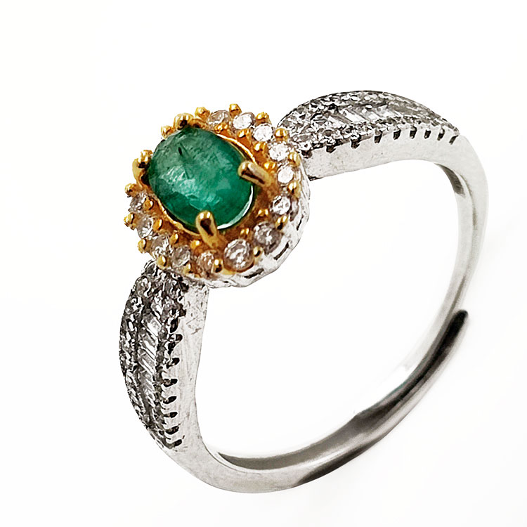 Emerald ring with zirconia in 925 Sterling Silver with rhodium plating