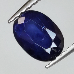 0,99 ct Saphir bleu taille ovale 7x5 mm