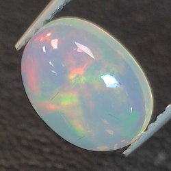 1,48ct Oval geschliffener Opal 10,01 x 7,54 mm