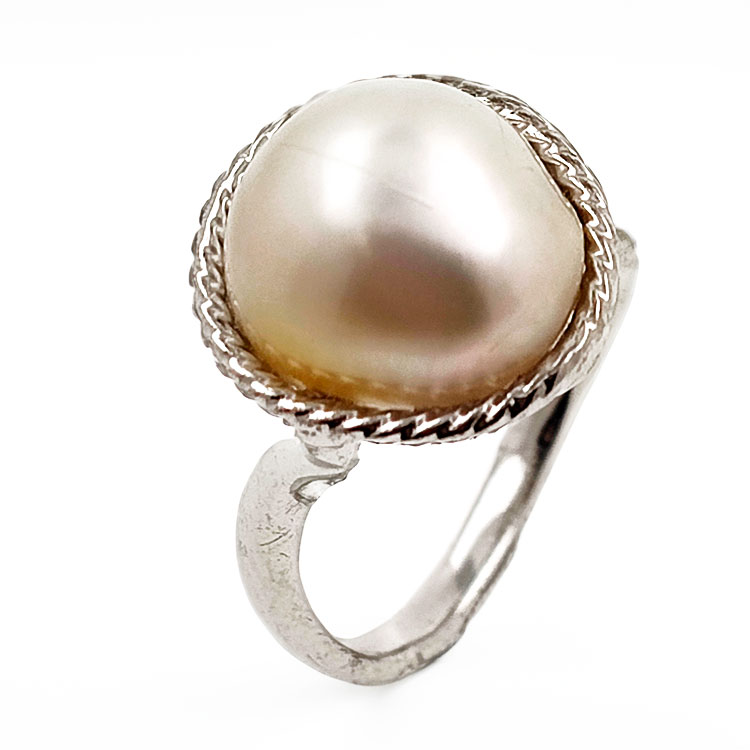 Pearl ring in 925 Sterling silver rhodium plated