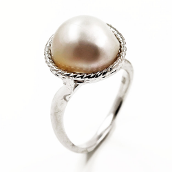 Pearl ring in 925 Sterling silver rhodium plated