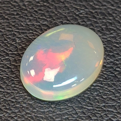 1,76ct Oval geschliffener Opal 10,75 x 8,27 mm