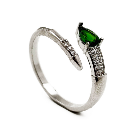 Chromodiopside ring with zirconia in 925 Sterling silver with rhodium plating