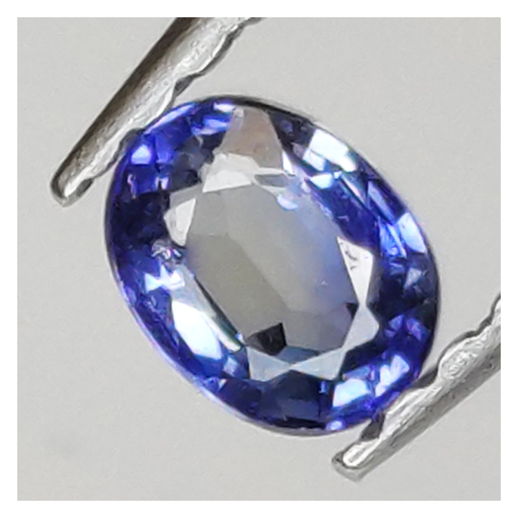 0,32 ct Saphir taille ovale 4,6x3,3 mm