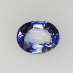 0,32 ct Saphir taille ovale 4,6x3,3 mm