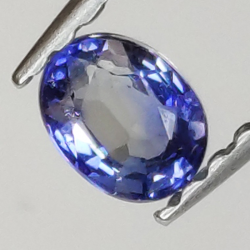 0,32 ct Saphir taille ovale 4,6x3,3 mm