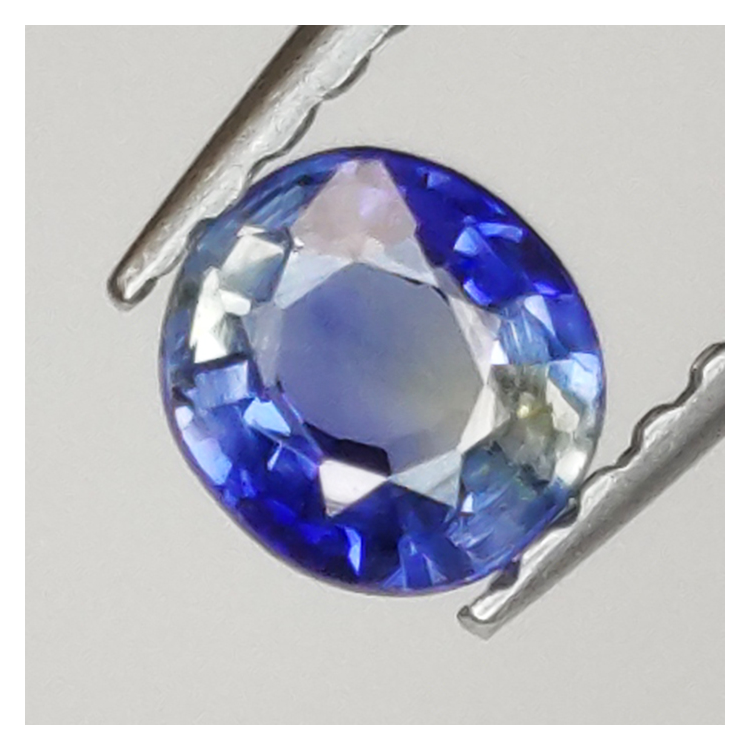 0,40ct Zafiro talla oval 4,5x4,1mm