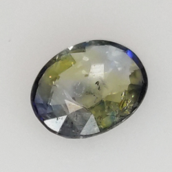 0,66 ct Saphir im Ovalschliff 6,4x4,9 mm