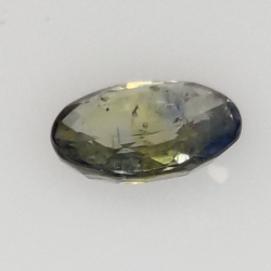 0,66 ct Saphir im Ovalschliff 6,4x4,9 mm