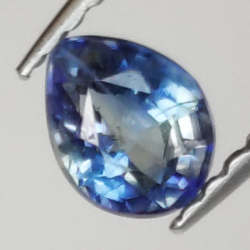 0,62ct Saphir im Birnenschliff 5,2x4,1mm