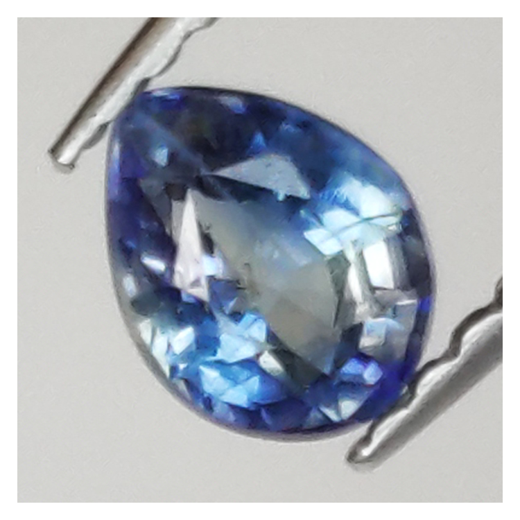 0,62ct Saphir im Birnenschliff 5,2x4,1mm