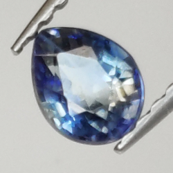 0,62ct Saphir im Birnenschliff 5,2x4,1mm