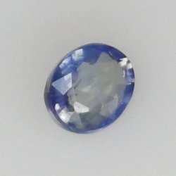 0,44 ct Saphir im Ovalschliff 4,6x3,1 mm