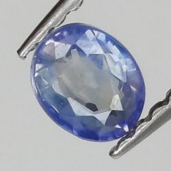 0,44 ct Saphir im Ovalschliff 4,6x3,1 mm