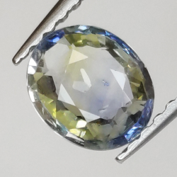 0,85 ct Saphir taille ovale 6,4x5,3 mm