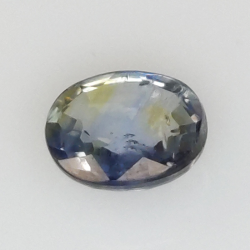 0,85 ct Saphir im Ovalschliff 5,9x5,4 mm