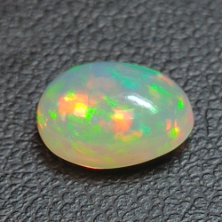 2,16ct Oval cut opal 10,5x7,9 mm