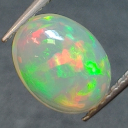 2,16ct Oval cut opal 10,5x7,9 mm