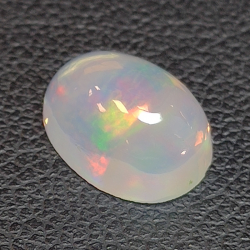 1,98ct Oval cut opal 10,3x7,6mm