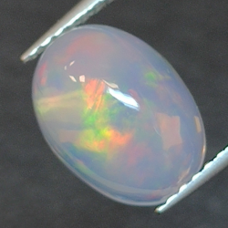 1,98ct Oval cut opal 10,3x7,6mm