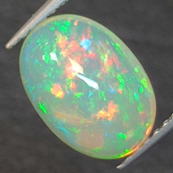 1,77ct Oval cut opal 10,6x7,5mm