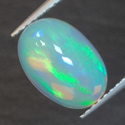 2,06ct Oval cut opal 10,8x7,5mm