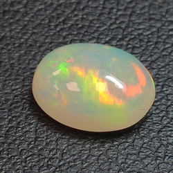 1,53ct Oval cut opal 9,6x7x6mm