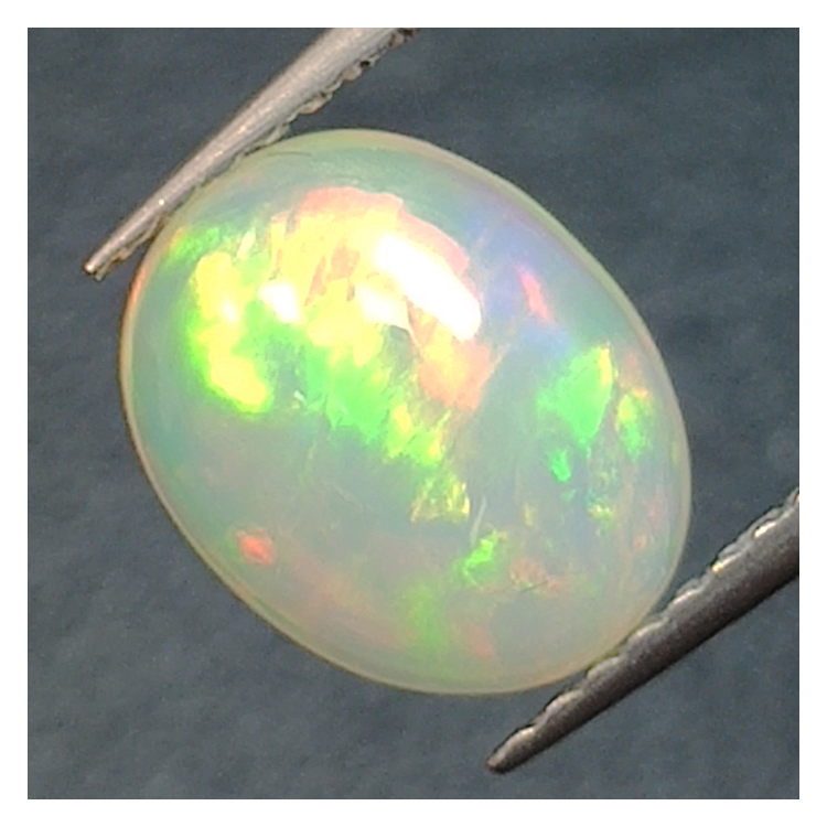 1,53ct Oval cut opal 9,6x7x6mm