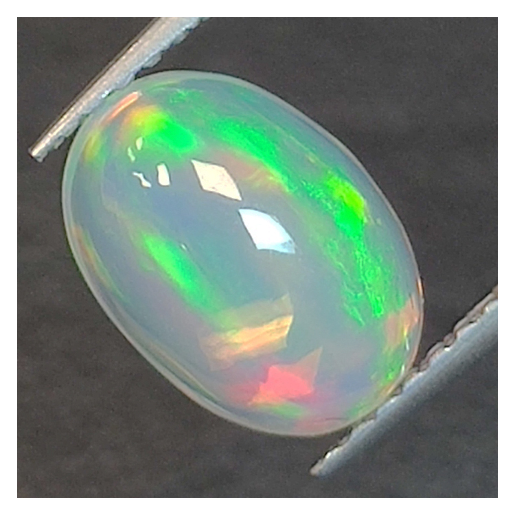 1,64ct Opal im Ovalschliff 9,6x6,8 mm