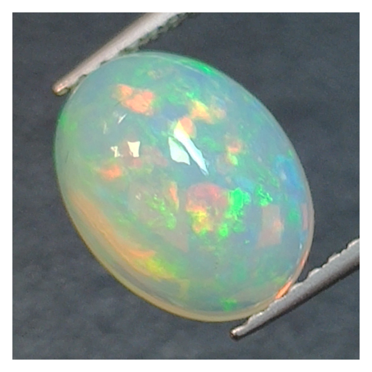 2,21ct Oval cut opal 10,2x7,8 mm