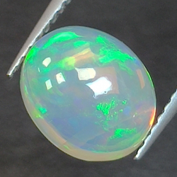 1,87ct Oval cut opal 9,4x7,7 mm