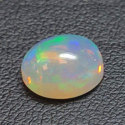 1,87ct Opale ovale 9,4x7,7 mm