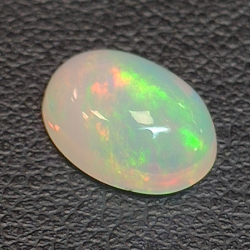 1,53ct Oval cut opal 9,7x7,03 mm