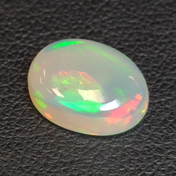 2,06ct Oval cut opal 10,6x8,06  mm