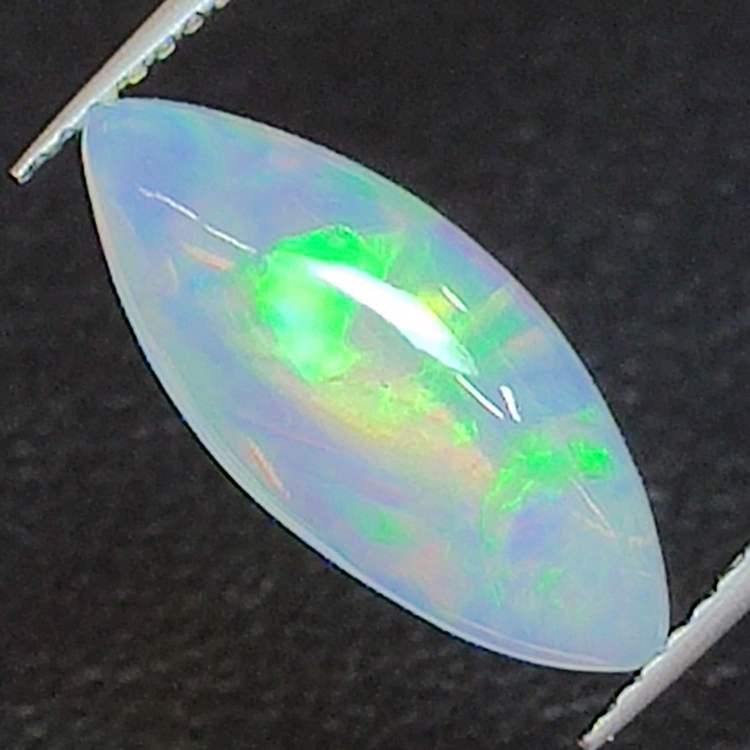 2,57ct Opal im Marquiseschliff 17,4x7,5 mm