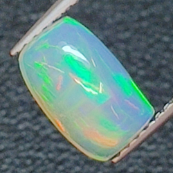 1,20 ct Opal im Baguetteschliff, 9,2x6,01 mm