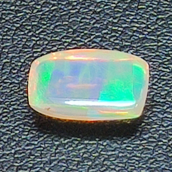 1,20 ct Opal im Baguetteschliff, 9,2x6,01 mm