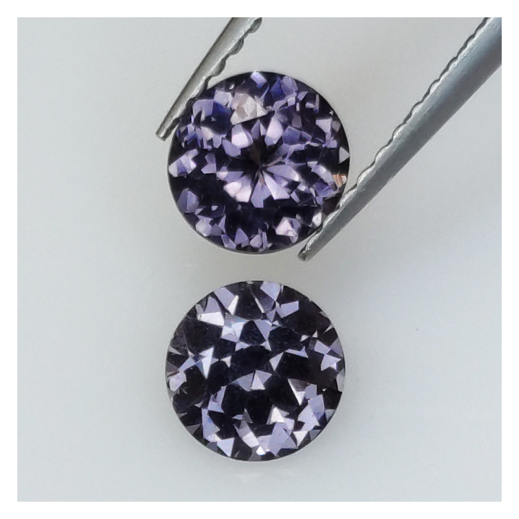 1,30ct Spinel Round Cut 5,3-5,5mm