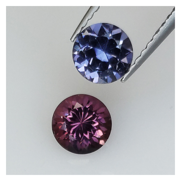 1,33ct Spinel Round Cut 5,3-5,4mm