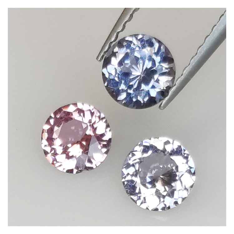 1,54ct Spinel Round Cut 5,0-5,1mm