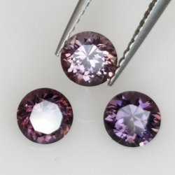 1,57ct Spinelle ronde Taille 4,9-5,0mm