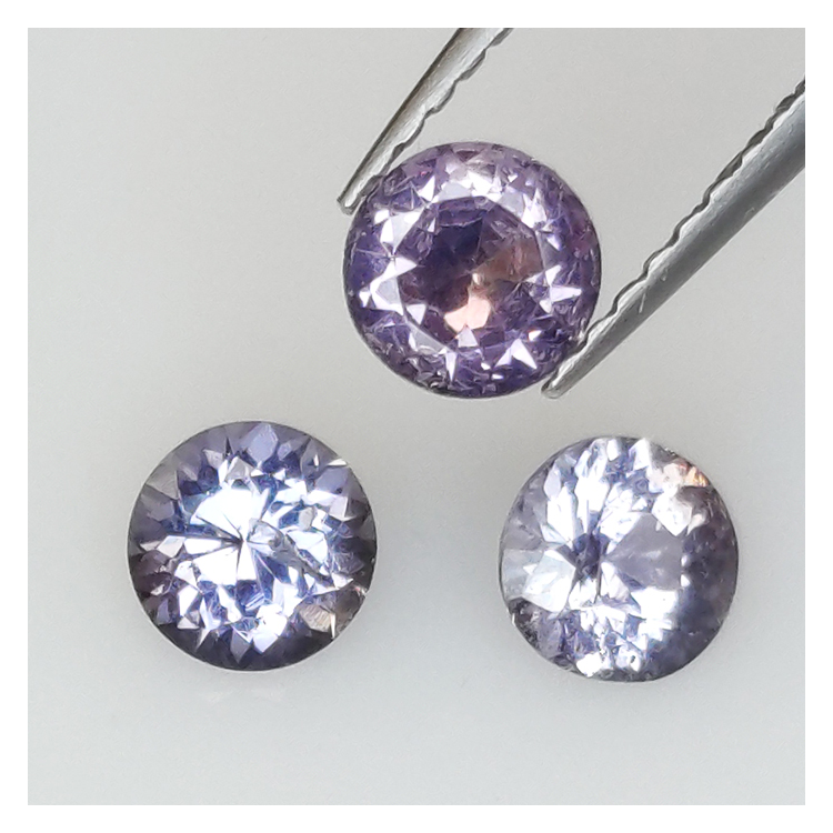 1,29ct Spinel Round Cut 4,7-4,8mm