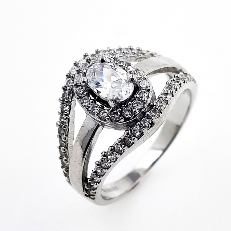 Zircón ring in 925 sterling silver rhodium plated