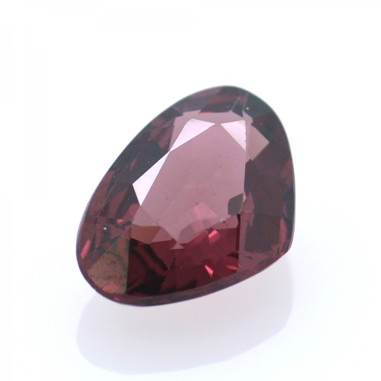 2,10 ct Rhodolite Pear Cut