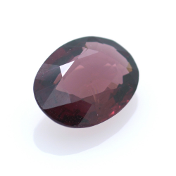 2,98 ct Rhodolite Oval Cut